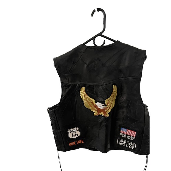 Harley Davidson black leather vest with patches - Picture 7 of 8
